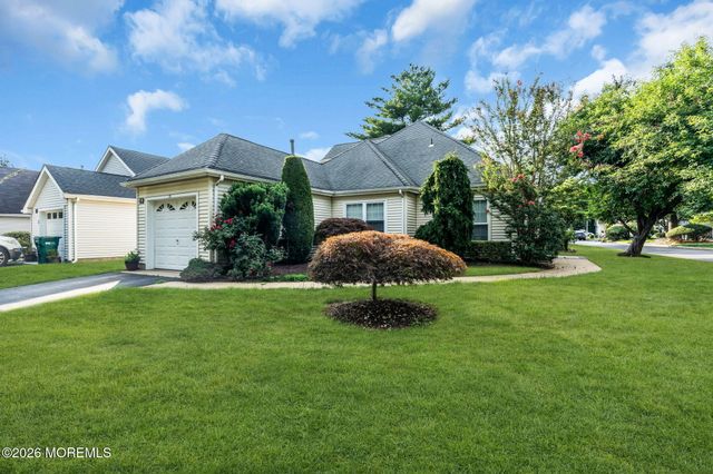13 Jasmine Lane, Freehold, NJ 07728
