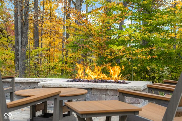 5059 Oak Ridge Trail, Columbus, IN 47201