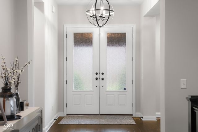 5059 Oak Ridge Trail, Columbus, IN 47201