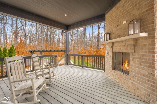 5059 Oak Ridge Trail, Columbus, IN 47201