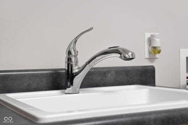 5059 Oak Ridge Trail, Columbus, IN 47201