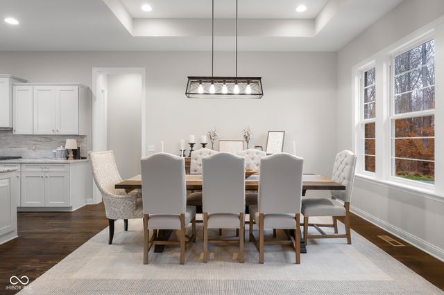 5059 Oak Ridge Trail, Columbus, IN 47201