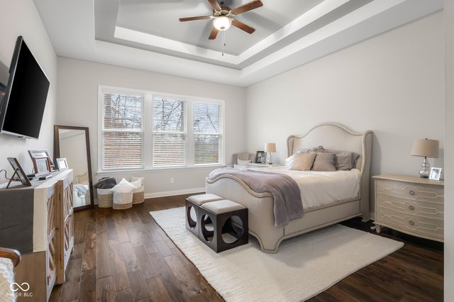 5059 Oak Ridge Trail, Columbus, IN 47201