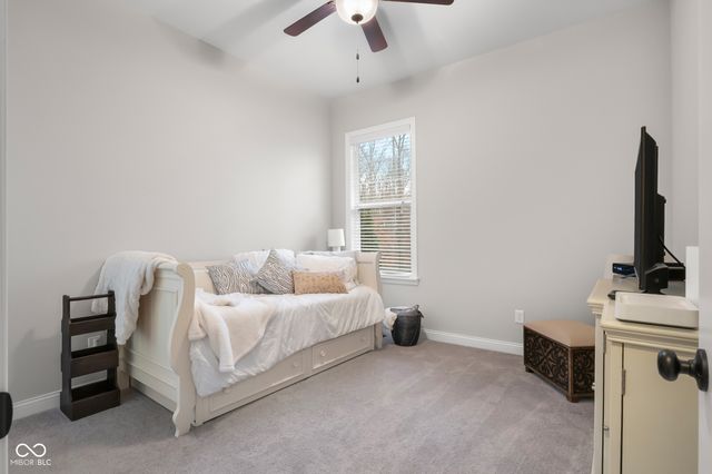 5059 Oak Ridge Trail, Columbus, IN 47201