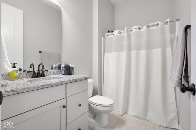 5059 Oak Ridge Trail, Columbus, IN 47201