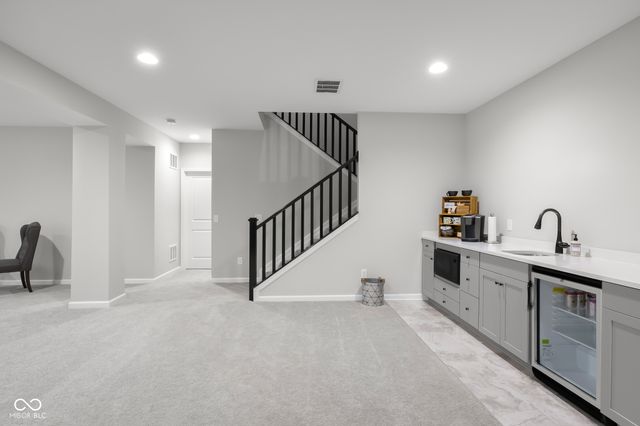 5059 Oak Ridge Trail, Columbus, IN 47201