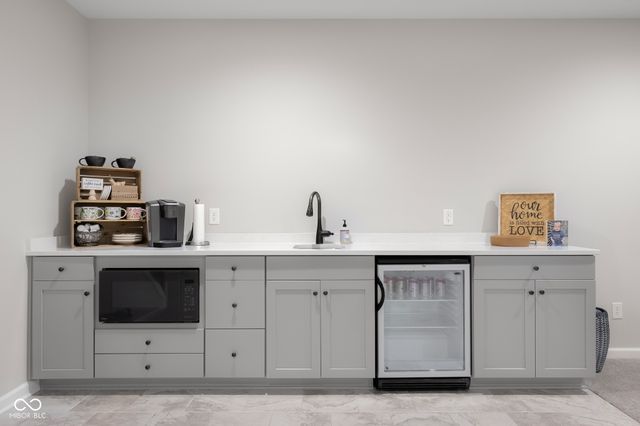 5059 Oak Ridge Trail, Columbus, IN 47201