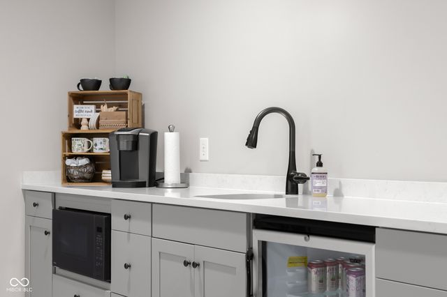 5059 Oak Ridge Trail, Columbus, IN 47201