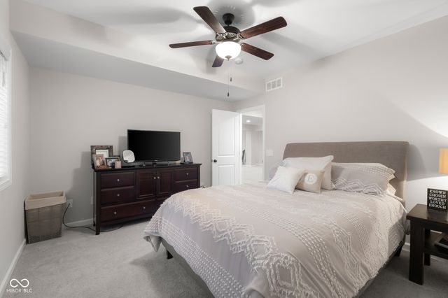 5059 Oak Ridge Trail, Columbus, IN 47201