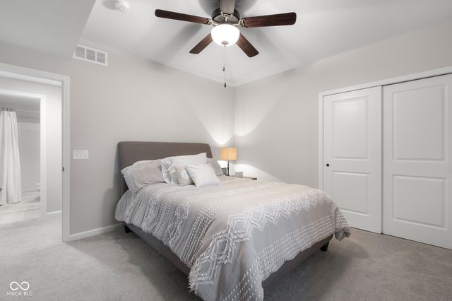 5059 Oak Ridge Trail, Columbus, IN 47201