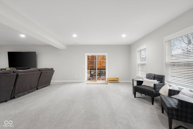 5059 Oak Ridge Trail, Columbus, IN 47201