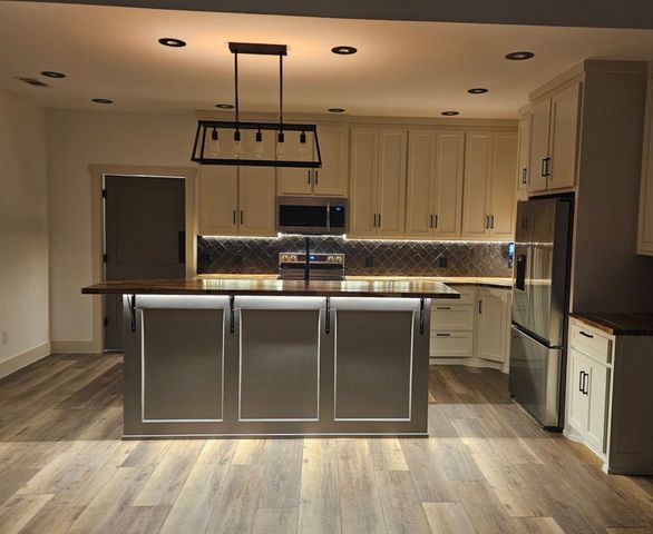 319 S Pecan Street, Bells, TX 75414