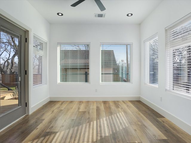 319 S Pecan Street, Bells, TX 75414