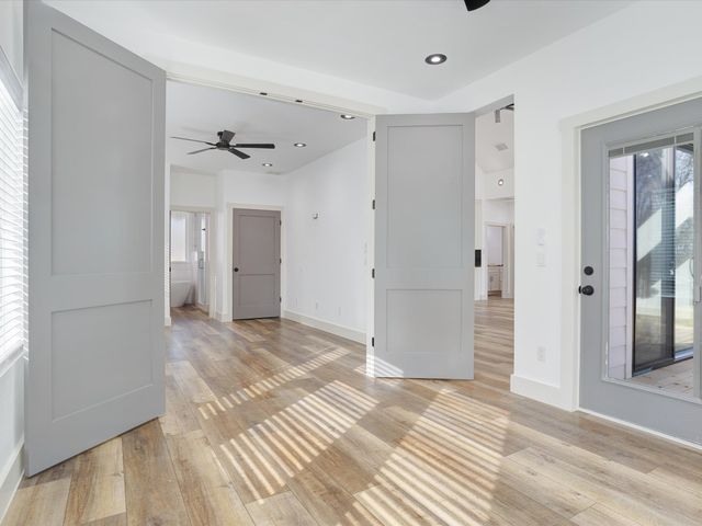 319 S Pecan Street, Bells, TX 75414