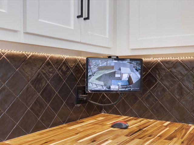 319 S Pecan Street, Bells, TX 75414