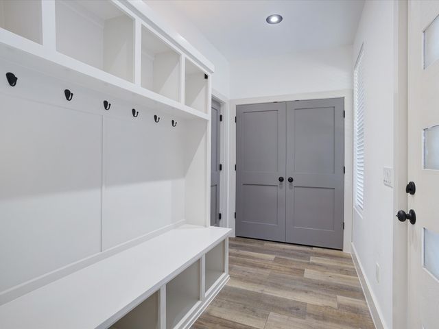 319 S Pecan Street, Bells, TX 75414