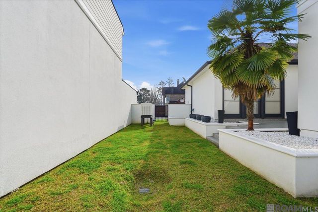 7250 Scappare Dr, Oscar, LA 70762
