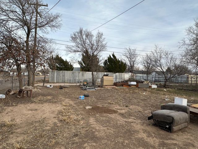 801 RUSSELL Street, Amarillo, TX 79104