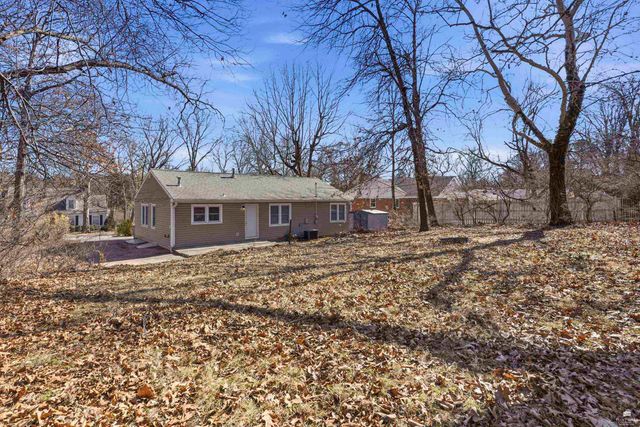 417 Wickham Road, Manhattan, KS 66502