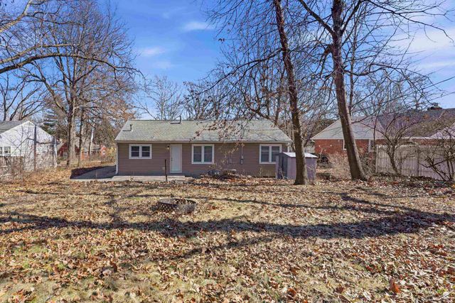 417 Wickham Road, Manhattan, KS 66502