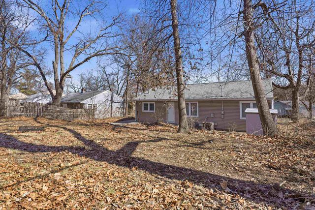 417 Wickham Road, Manhattan, KS 66502