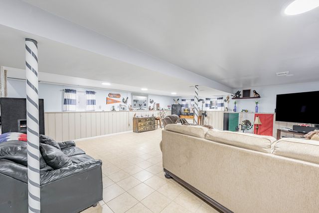 3739 Clinton Avenue, Berwyn, IL 60402