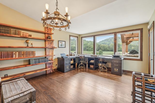 2864 Sawyer Bend Rd, Franklin, TN 37069