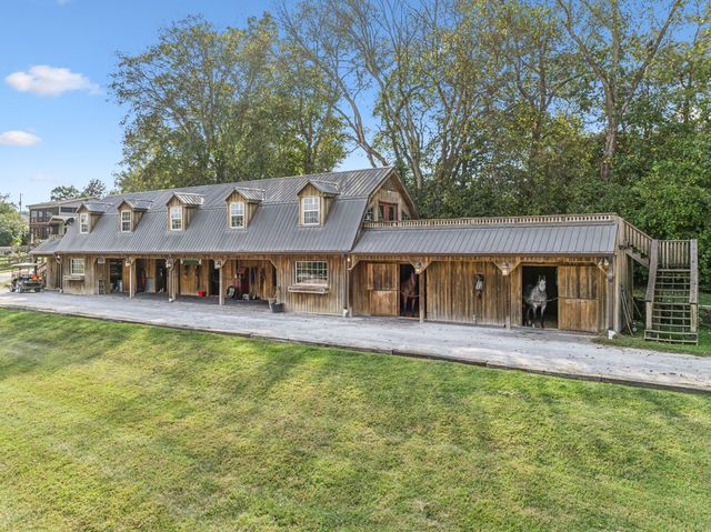 2864 Sawyer Bend Rd, Franklin, TN 37069