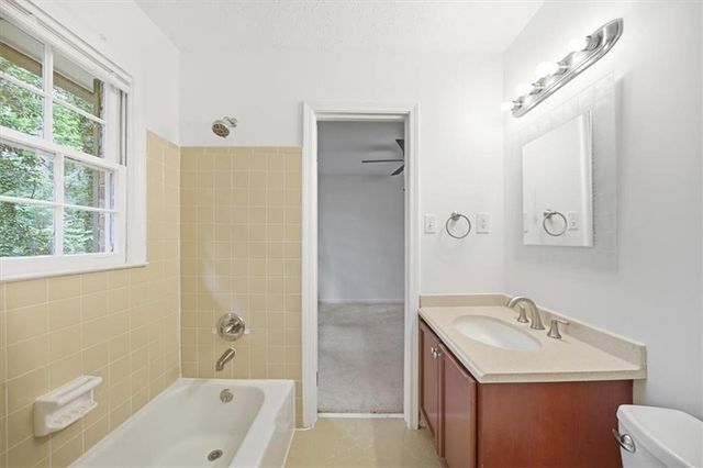 6542 Payton Woods Lane, Tucker, GA 30084