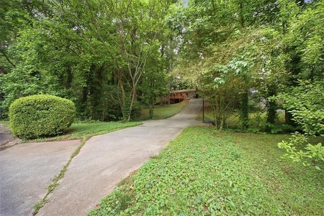 6542 Payton Woods Lane, Tucker, GA 30084