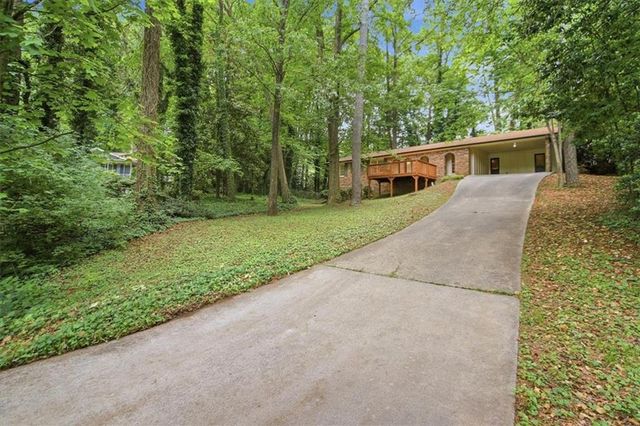 6542 Payton Woods Lane, Tucker, GA 30084