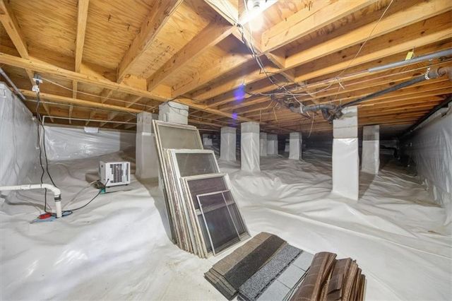 6542 Payton Woods Lane, Tucker, GA 30084