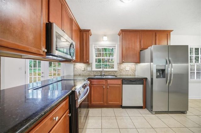 6542 Payton Woods Lane, Tucker, GA 30084
