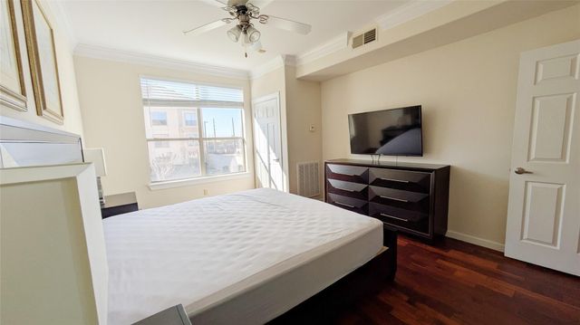 6611 W Sam Houston Parkway S 2G, Houston, TX 77072