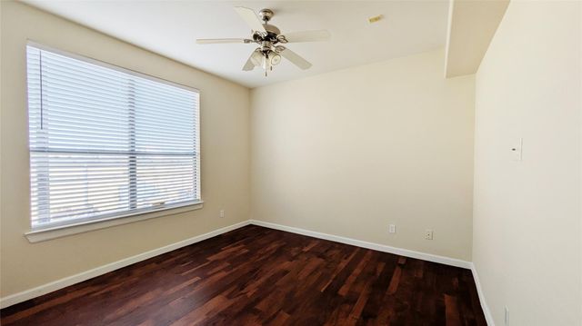 6611 W Sam Houston Parkway S 2G, Houston, TX 77072