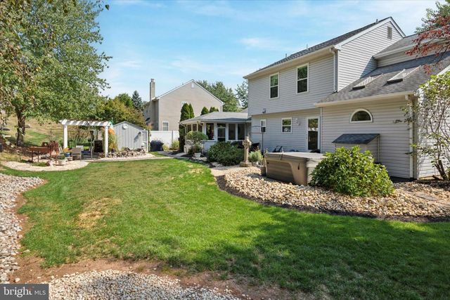 1402 VALLEY VIEW, Warrington, PA 18976