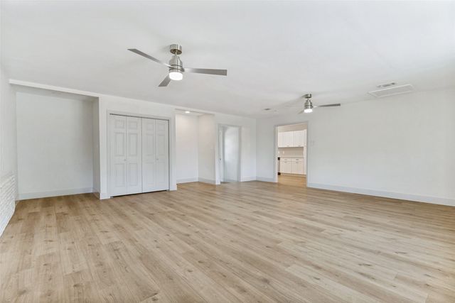 7800 Gaston Avenue, Fort Worth, TX 76116