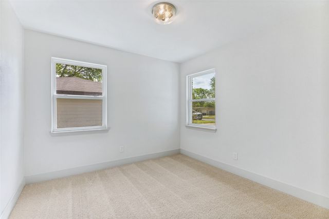 7800 Gaston Avenue, Fort Worth, TX 76116