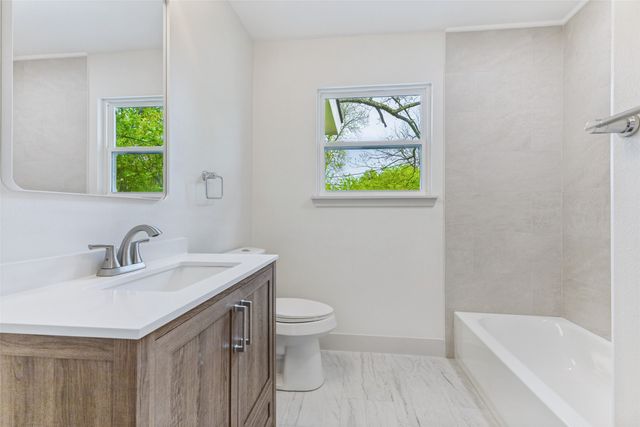 7800 Gaston Avenue, Fort Worth, TX 76116