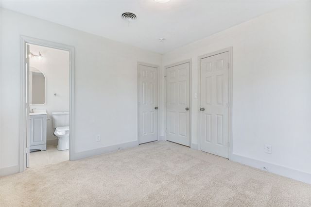 7800 Gaston Avenue, Fort Worth, TX 76116