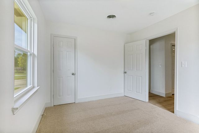 7800 Gaston Avenue, Fort Worth, TX 76116