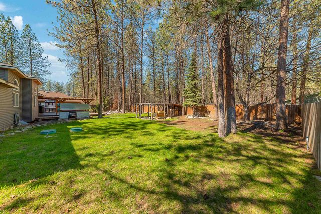 7204 W Kendick Ave, Nine Mile Falls, WA 99026