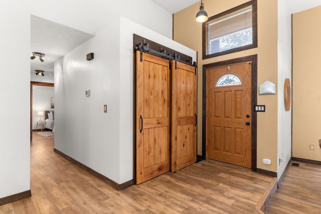 7204 W Kendick Ave, Nine Mile Falls, WA 99026