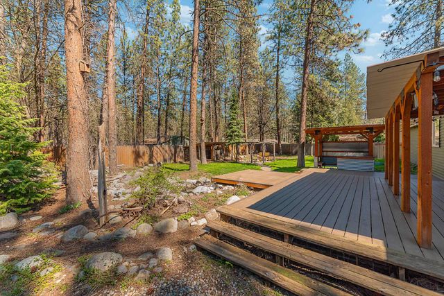 7204 W Kendick Ave, Nine Mile Falls, WA 99026