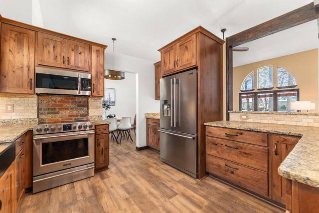 7204 W Kendick Ave, Nine Mile Falls, WA 99026