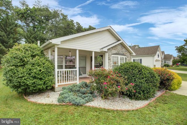 22 LANTERN LN, Shippensburg, PA 17257