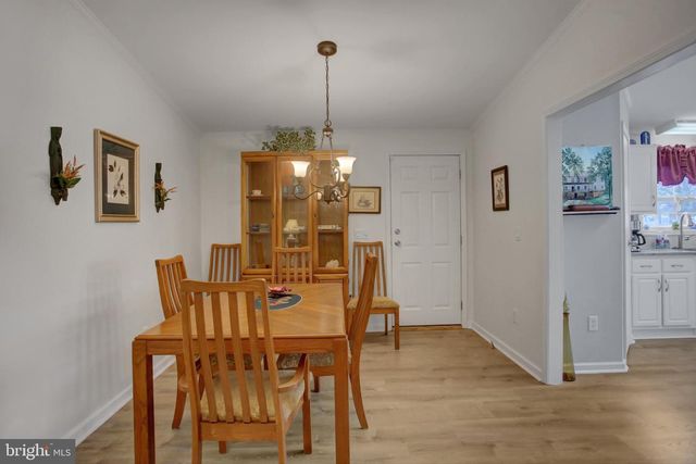 22 LANTERN LN, Shippensburg, PA 17257
