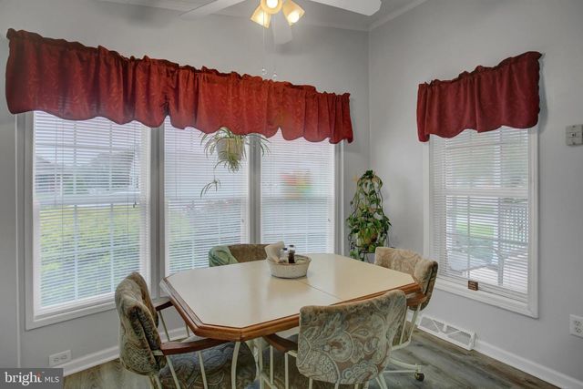 22 LANTERN LN, Shippensburg, PA 17257