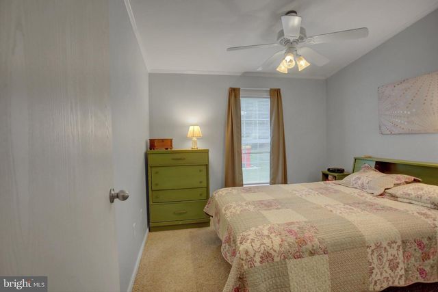 22 LANTERN LN, Shippensburg, PA 17257