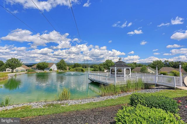 22 LANTERN LN, Shippensburg, PA 17257